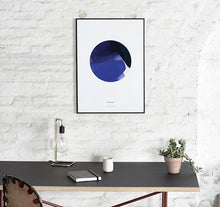 Ladda upp bild till gallerivisning, Blå måne
