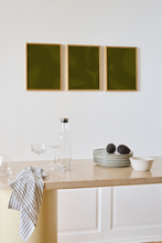 Load image into Gallery viewer, Ovata Dark Green 01
