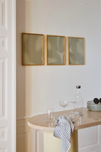 Load image into Gallery viewer, Ovata Light Green 01 50x70
