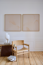 Load image into Gallery viewer, Ovata Linework Light 02
