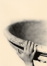 Ladda upp bild till gallerivisning, Hand and Bowl
