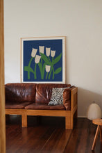 Ladda upp bild till gallerivisning, White Tulips 100x100 cm
