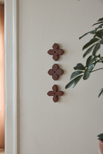 Ladda upp bild till gallerivisning, Ceramic Wall Flowers - Unglazed
