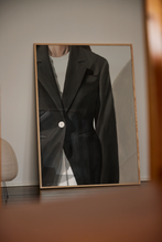 Ladda upp bild till gallerivisning, Black Suit
