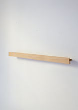 Load image into Gallery viewer, Floating Gallery Shelf - Oak
