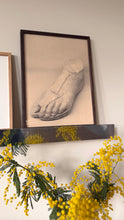 Ladda upp bild till gallerivisning, Foten
