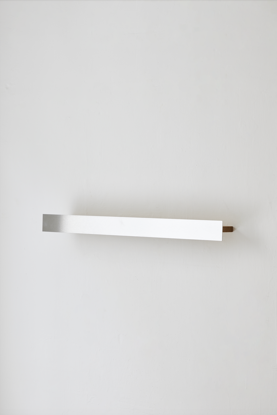 Floating Gallery Shelf - Brushed steel / oak