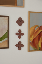 Ladda upp bild till gallerivisning, Ceramic Wall Flowers - Unglazed
