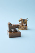 Ladda upp bild till gallerivisning, Zodiac Tiger- Brown
