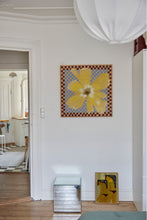 Ladda upp bild till gallerivisning, Flower with Checks 03
