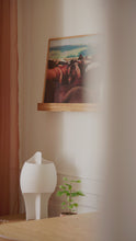 Ladda och spela upp video i Gallerivisaren, Floating Gallery Shelf - Oak
