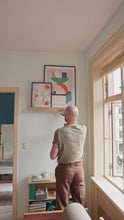 Ladda och spela upp video i Gallerivisaren, Floating Gallery Shelf - Oak
